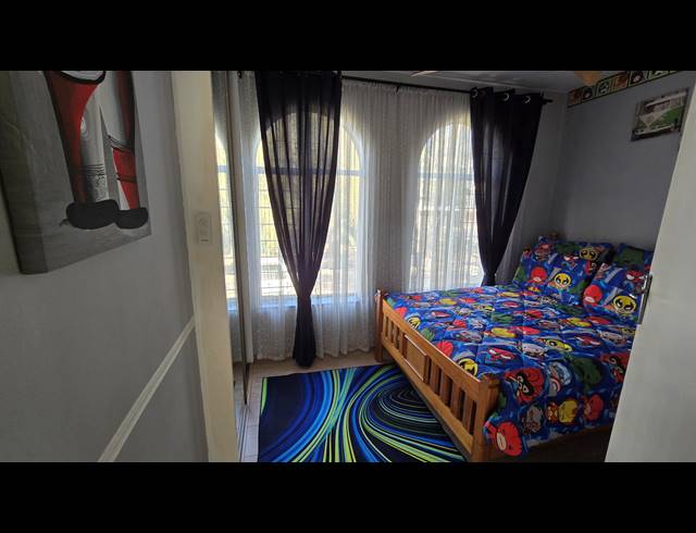 2 BEDROOM SECTIONAL TITLE FOR SALE IN SOUTH CREST
